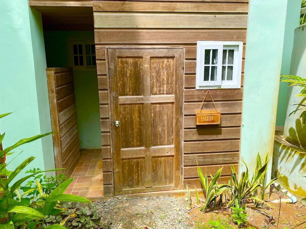 Bird Island Bungalows Bocas del Toro Exterior photo