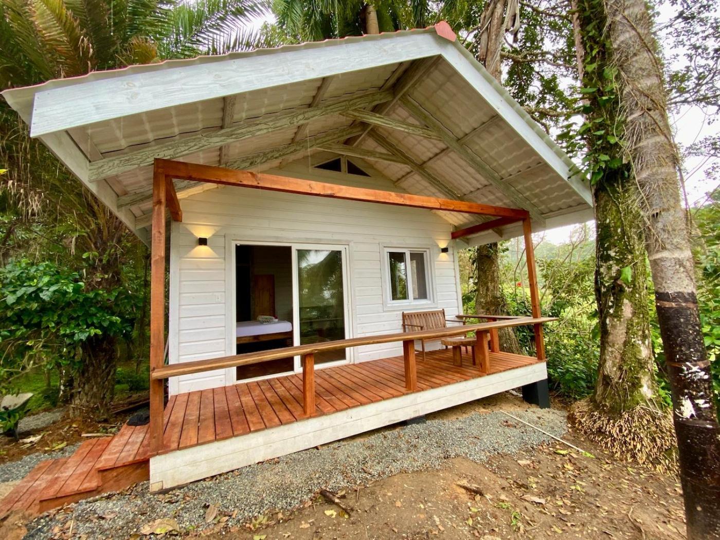 Bird Island Bungalows Bocas del Toro Exterior photo