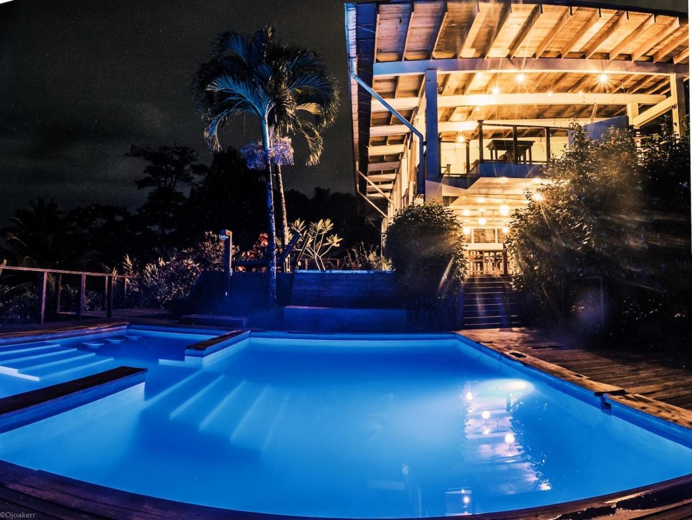 Bird Island Bungalows Bocas del Toro Exterior photo